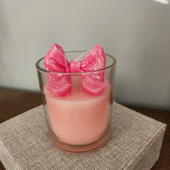 Bow Candle - Picture 1 of 2